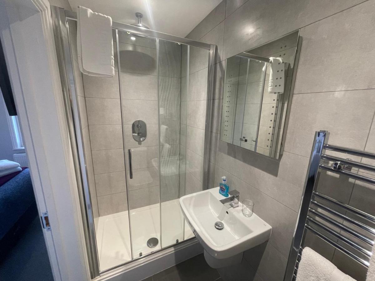 Arlan House, Central Basingstoke Hotel Екстериор снимка