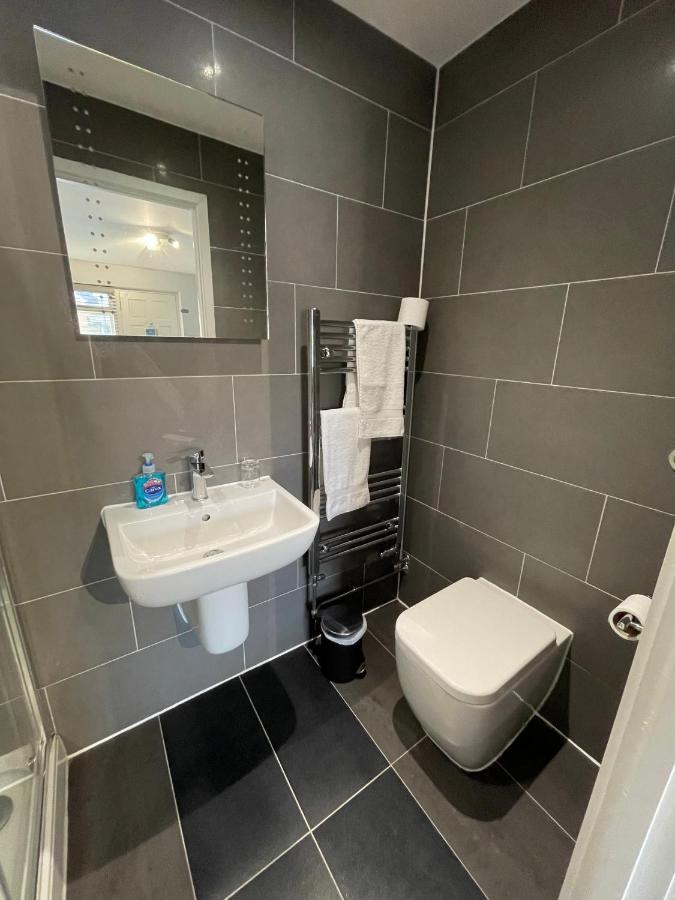 Arlan House, Central Basingstoke Hotel Екстериор снимка
