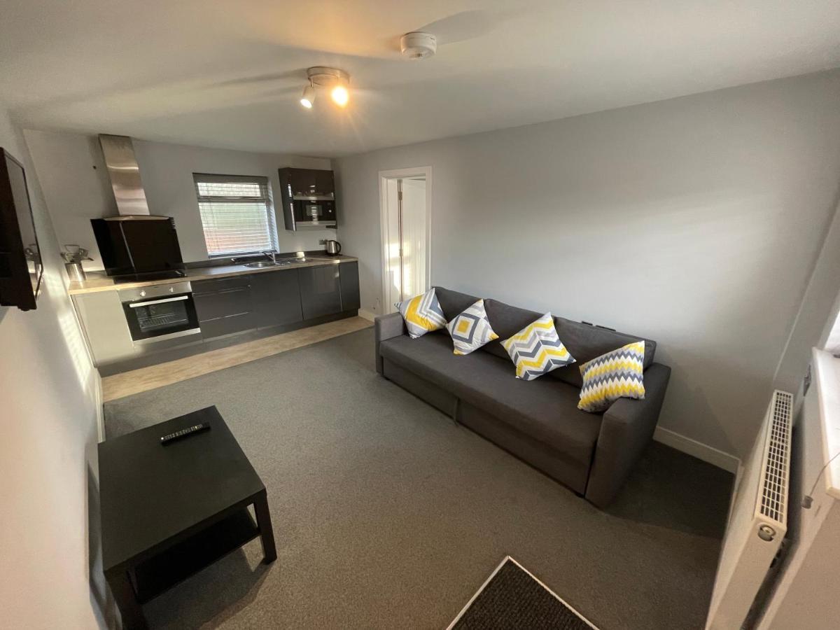 Arlan House, Central Basingstoke Hotel Екстериор снимка